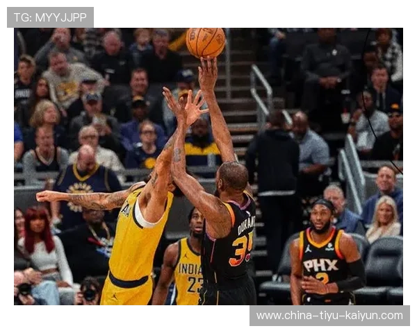 太阳五连胜，布克与KD同砍高分引领球队飞翔